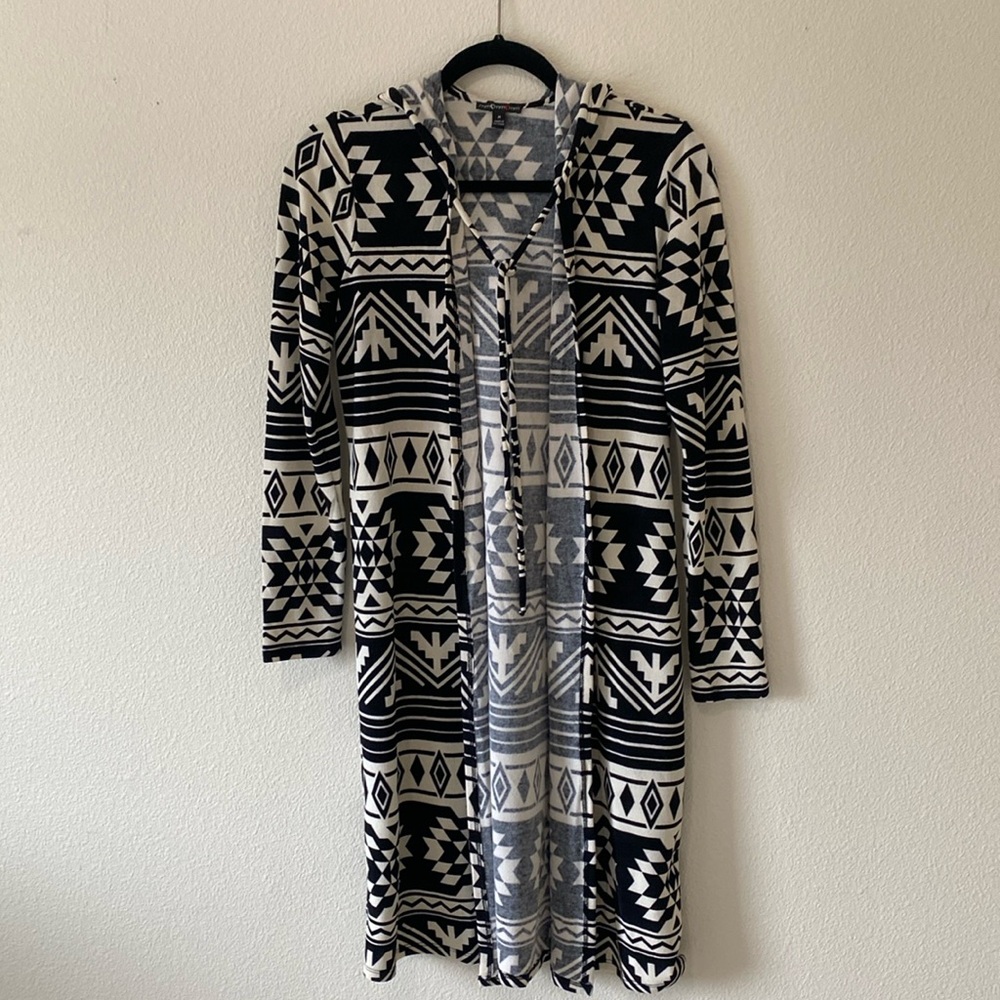 Southwest inspired black-and-white duster